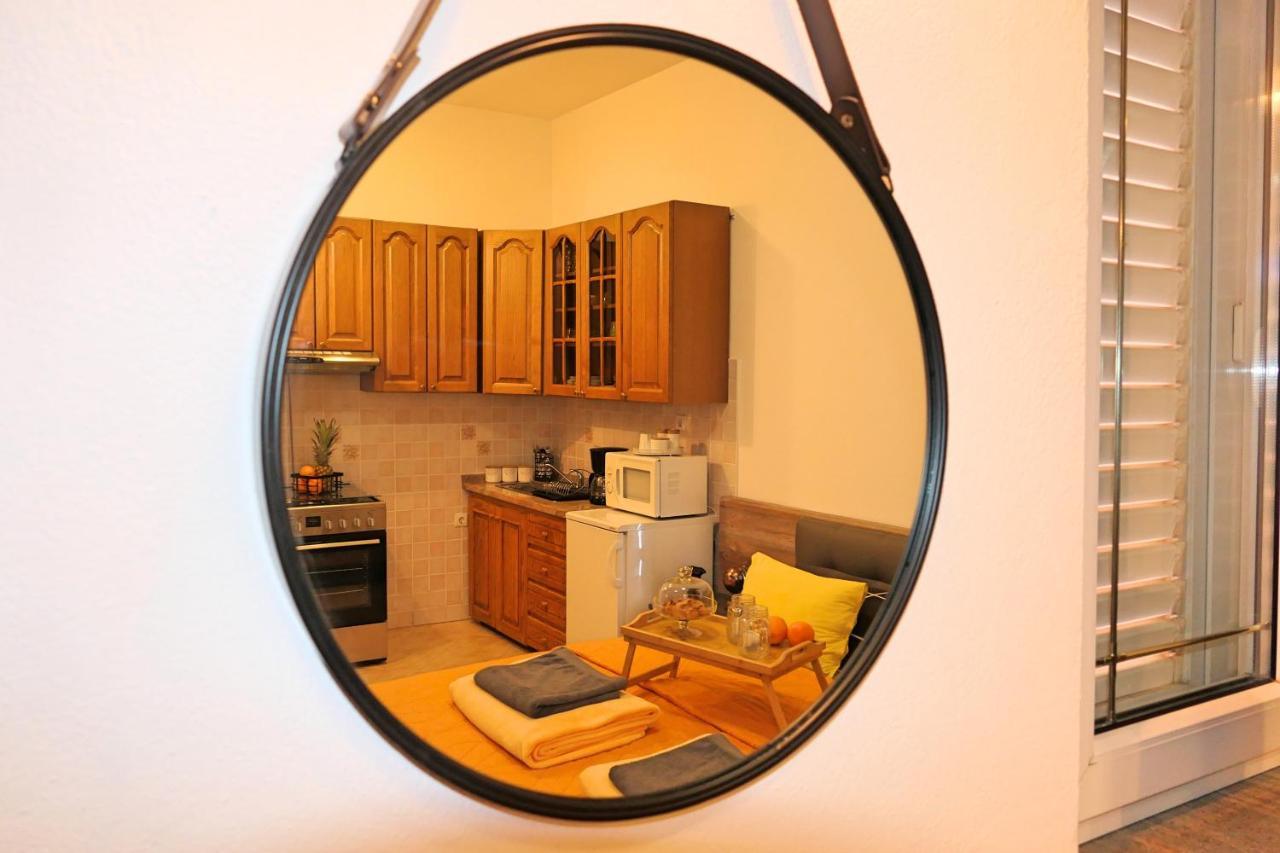 Apartment Laura Senj  Esterno foto