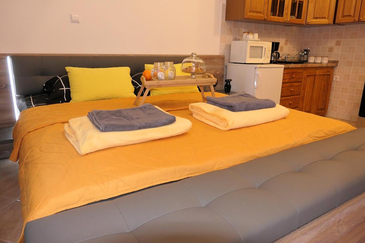 Apartment Laura Senj  Esterno foto